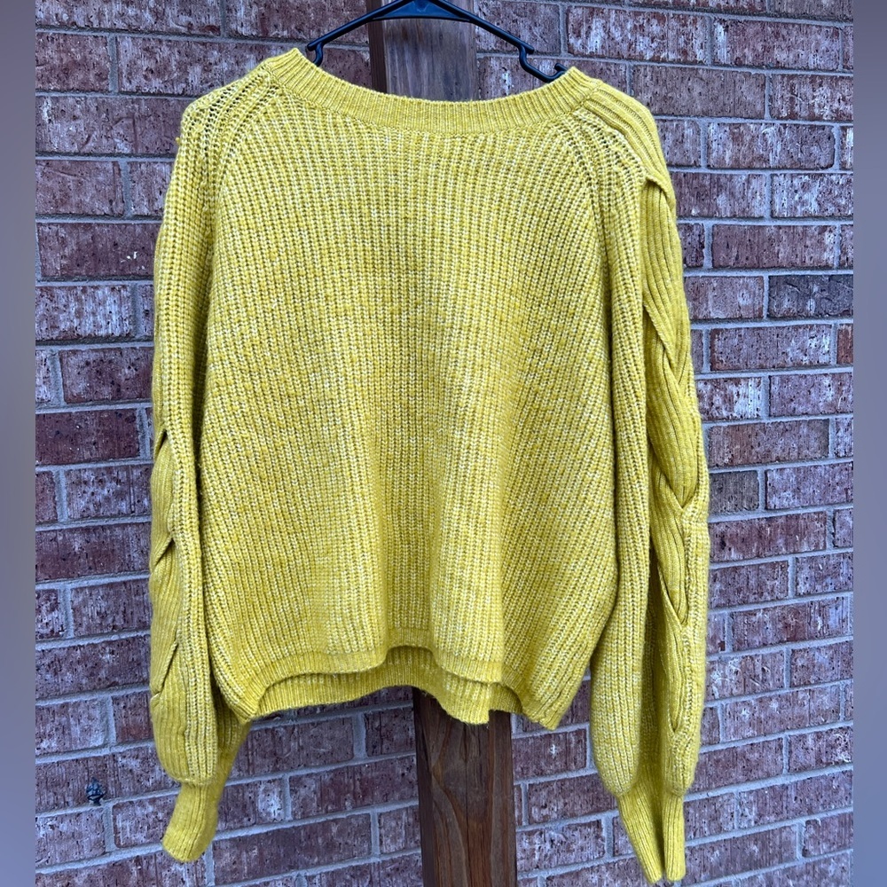 Cobble‎ lane sweater